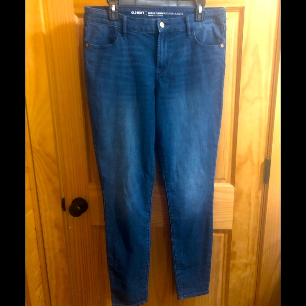NWOT Old Navy Super Skinny Mid Rise Jeans